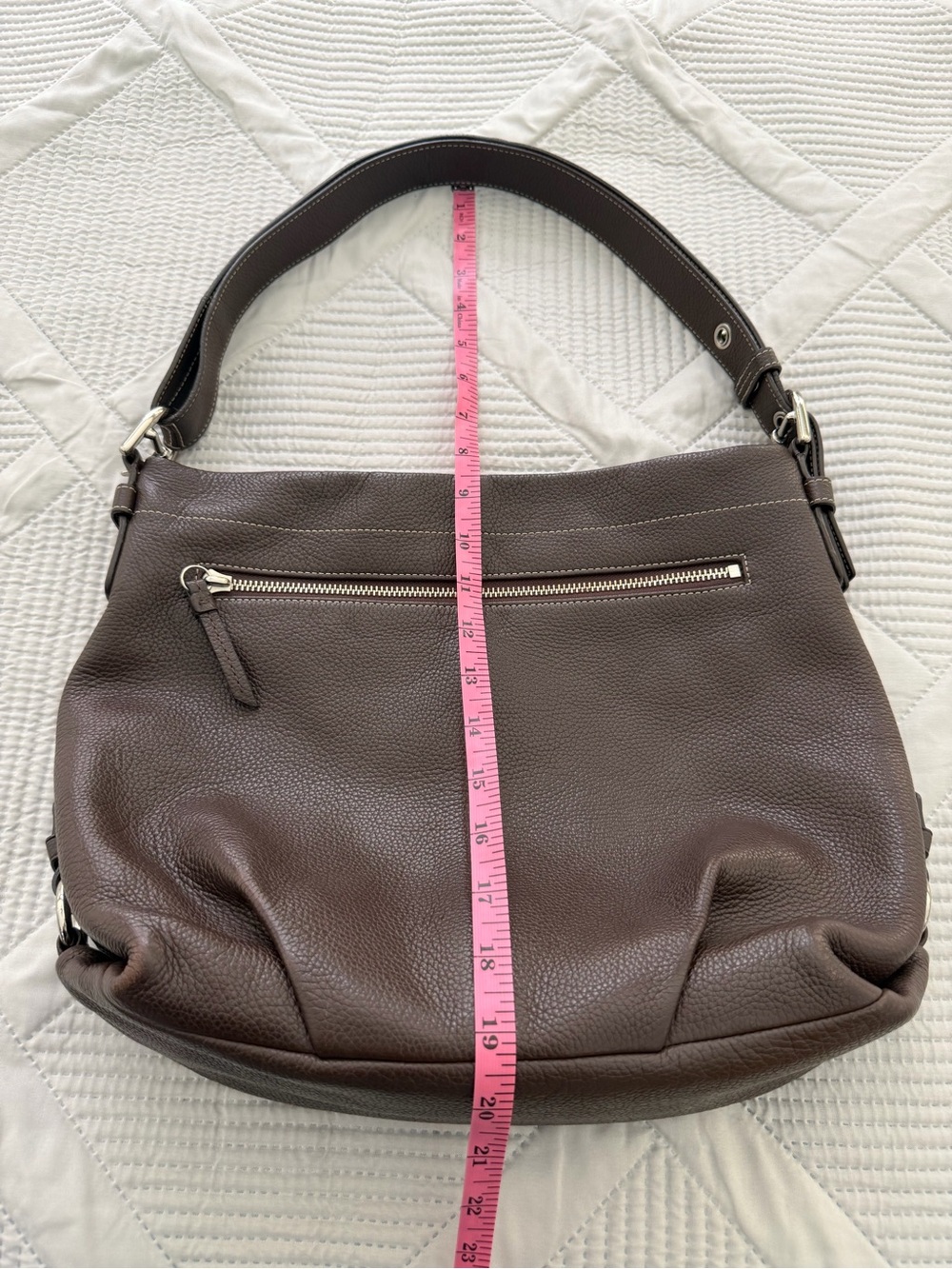 Coach Classic Medium Pebbled Leather Hobo Shoulder Bag in Dark Brown Leather - Picture 8 of 13